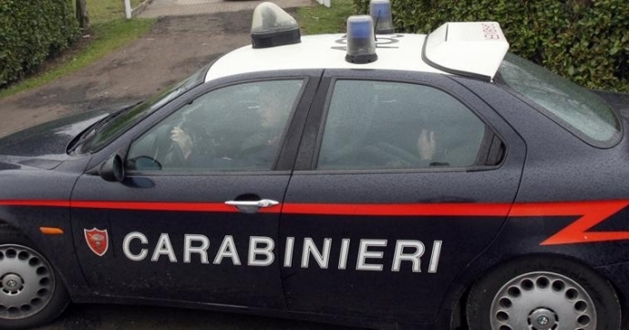 Presi i rom che assaltavano i self service
Armi e ruspe per sradicare le colonnine