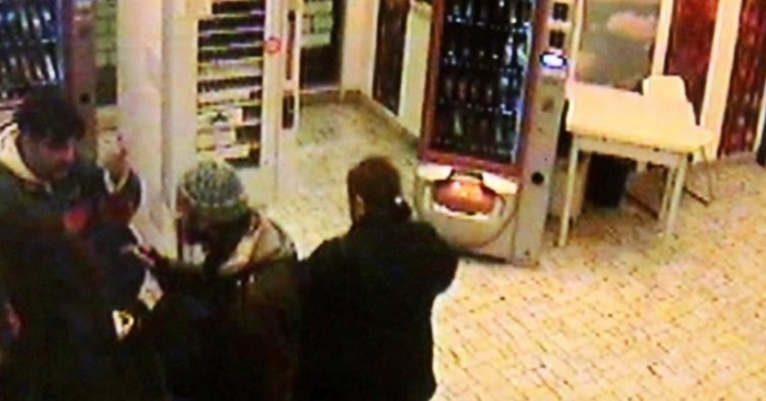 «Prima due, poi sempre di più»
I clochard invadono la lavanderia