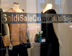 Primo giorno di saldi 
per salvare piazza Repubblica
