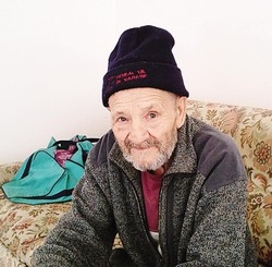Rapina con armi e volto coperto
«Adesso non mi resta più nulla»
