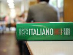 Rincari del 5% sui libri di testo
«Per pagarli ho rinunciato alle ferie»