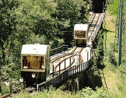 Sacro Monte,  nuova proposta 
«Uno sponsor per la funicolare»
