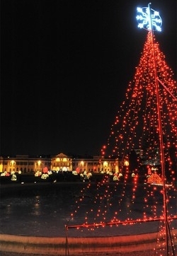 Sarà un Natale sotto l’ombrello
Ma si spera nel Capodanno