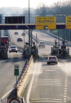 Sconto in Autolaghi: 26 euro
Per i pendolari sa un po’ di beffa