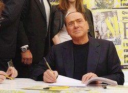 Silvio Berlusconi varesino?
Raccolta firme per dire no