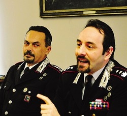 «Sono il nipote del colonnello»
E svuotava il conto agli anziani