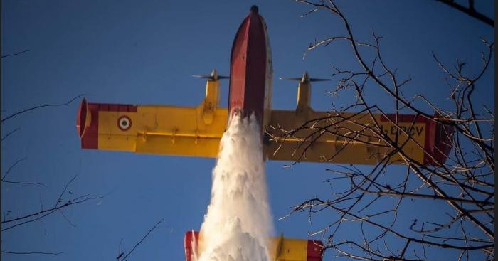 Emergenza roghi nel Verbano Cusio Ossola, al lavoro 7 Canadair: chiesti altri rinforzi operativi
