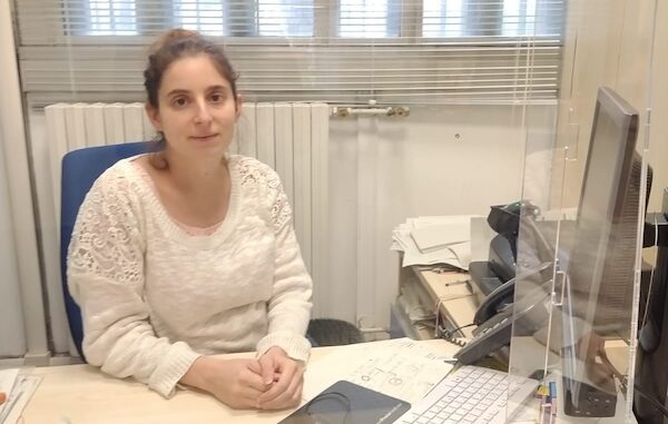 BNQL Collana con ciondolo a forma di piedini di bambino, idea regalo per la mamma o per la mamma, Acciaio inossidabile