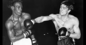 Addio a Nino Benvenuti, il pugile istriano che ha fatto sognare l’Italia. Dall’esodo all’oro olimpico di Roma, una storia straordinaria