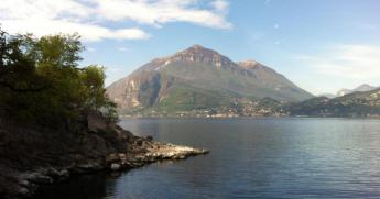 Tragedia sul Lago di Como: corpo di donna ripescato all’alba a Cernobbio