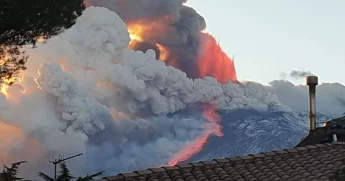Etna, eruzione violenta