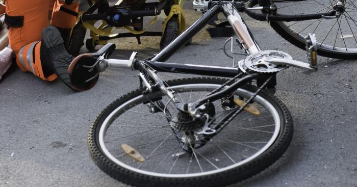 Tragedia sulla statale 527: ciclista travolto e ucciso da un mezzo pesante