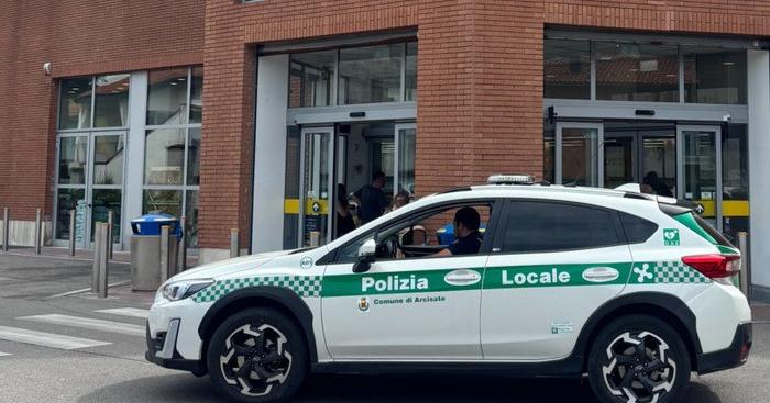 Furto al supermercato sventato dalla Polizia Locale: denunciate tre donne di origine straniera