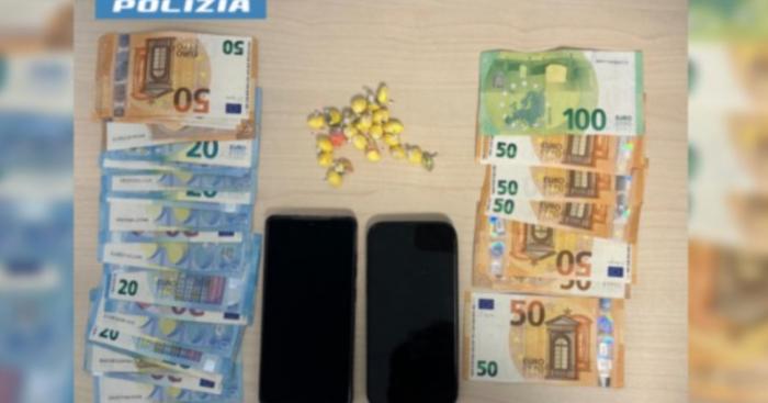 Varese, nascondeva cocaina nei boschi: arrestato dalla Polizia, aveva cocaina e contanti