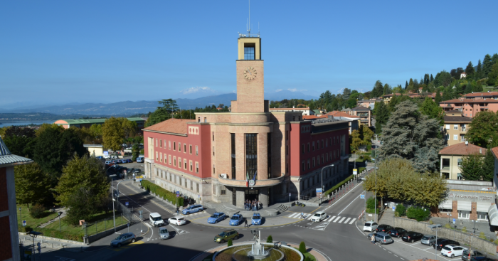 Truffe agli anziani, l’allarme di Alfa e Questura di Varese: “Non aprite la porta agli sconosciuti”