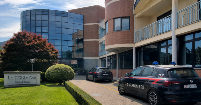 Dramma alla casa di cura di Cunardo: spara alla moglie ricoverata e poi si toglie la vita