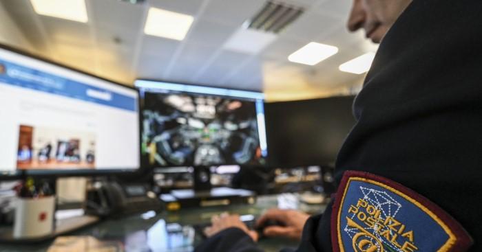 Pedopornografia online, maxi operazione della Polizia: sei arresti e oltre 200mila file sequestrati
