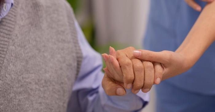 Anziani fragili, meno Pronto Soccorso e più cure in RSA: al via a Varese il nuovo modello di assistenza