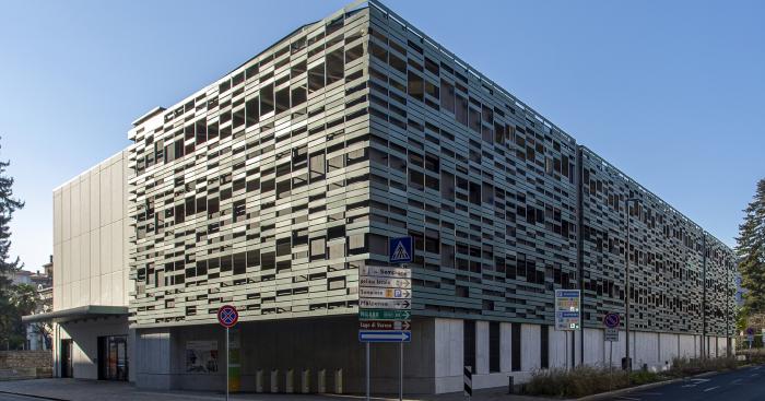 Varese, il parcheggio multipiano di via Sempione resta aperto 24 ore su 24 per tutta l’estate
