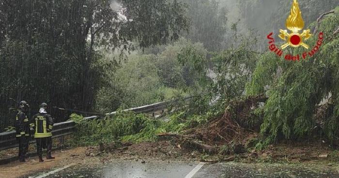 Maltempo, oltre 430 interventi dei Vigili del Fuoco in Lombardia: Varese tra le province più colpite