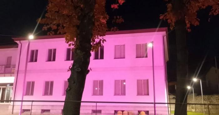 Una stanza per dare sollievo a chi affronta la cura: donati 13.500 euro alla Radioterapia di Varese