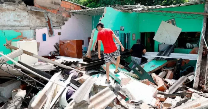 Terremoto di magnitudo 7,4 scuote la Colombia: danni, feriti e crolli