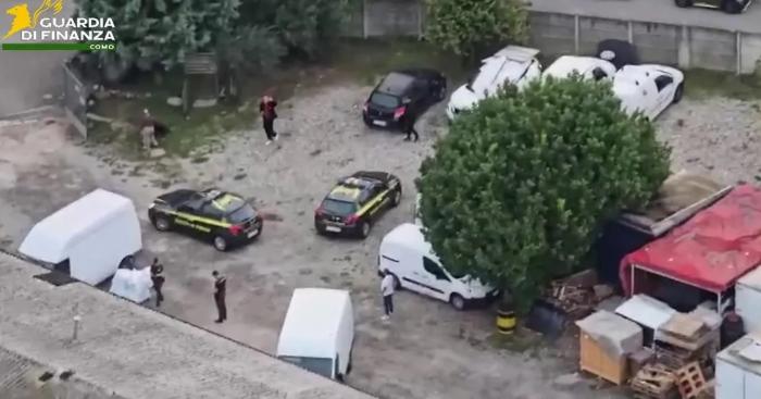 Oltre tremila cessioni di cocaina nel Comasco: tre misure cautelari e perquisizioni in corso