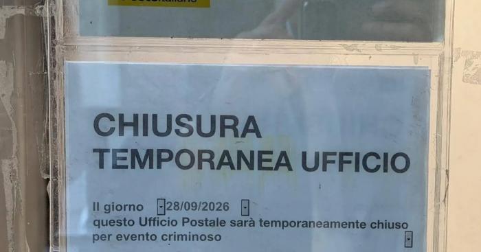 Furto alle Poste di Saronno, cassaforte del bancomat svuotata: bottino di oltre 40mila euro