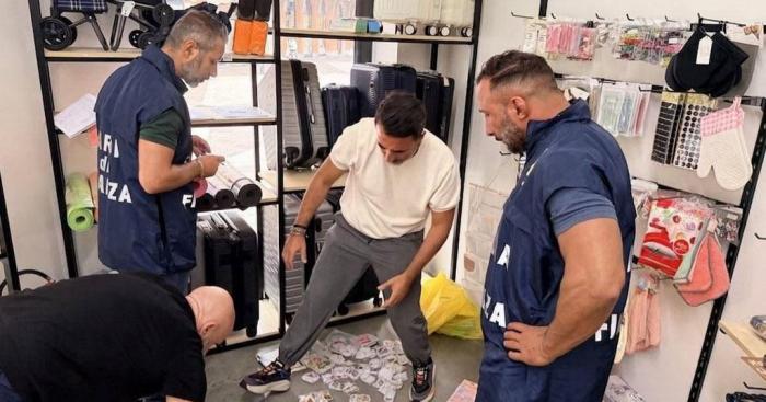 A Varese sequestrati giocattoli, articoli elettrici e tessili: 3 negozianti segnalati dalle Fiamme Gialle