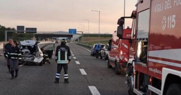 Incidente sulla A9 a Lomazzo: tre feriti e traffico su una sola corsia