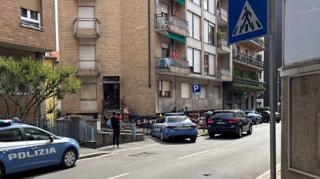 Varese, coltello abbandonato vicino alla caserma: «Servono più controlli in via Sant’Imerio»