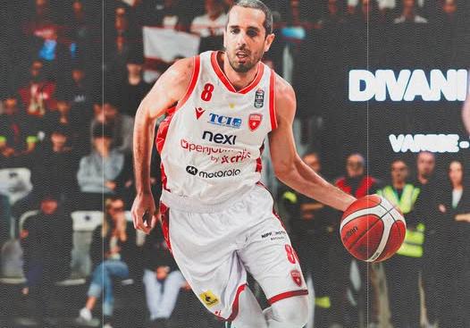 Basket, Varese piega Trieste all’ultimo respiro: Della Valle firma dalla lunetta, finale 85-84