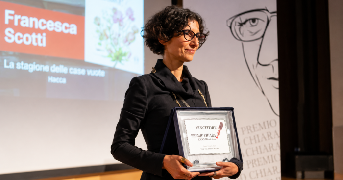 Premio Chiara 2026, vince Francesca Scotti: successo per “La stagione delle case vuote”