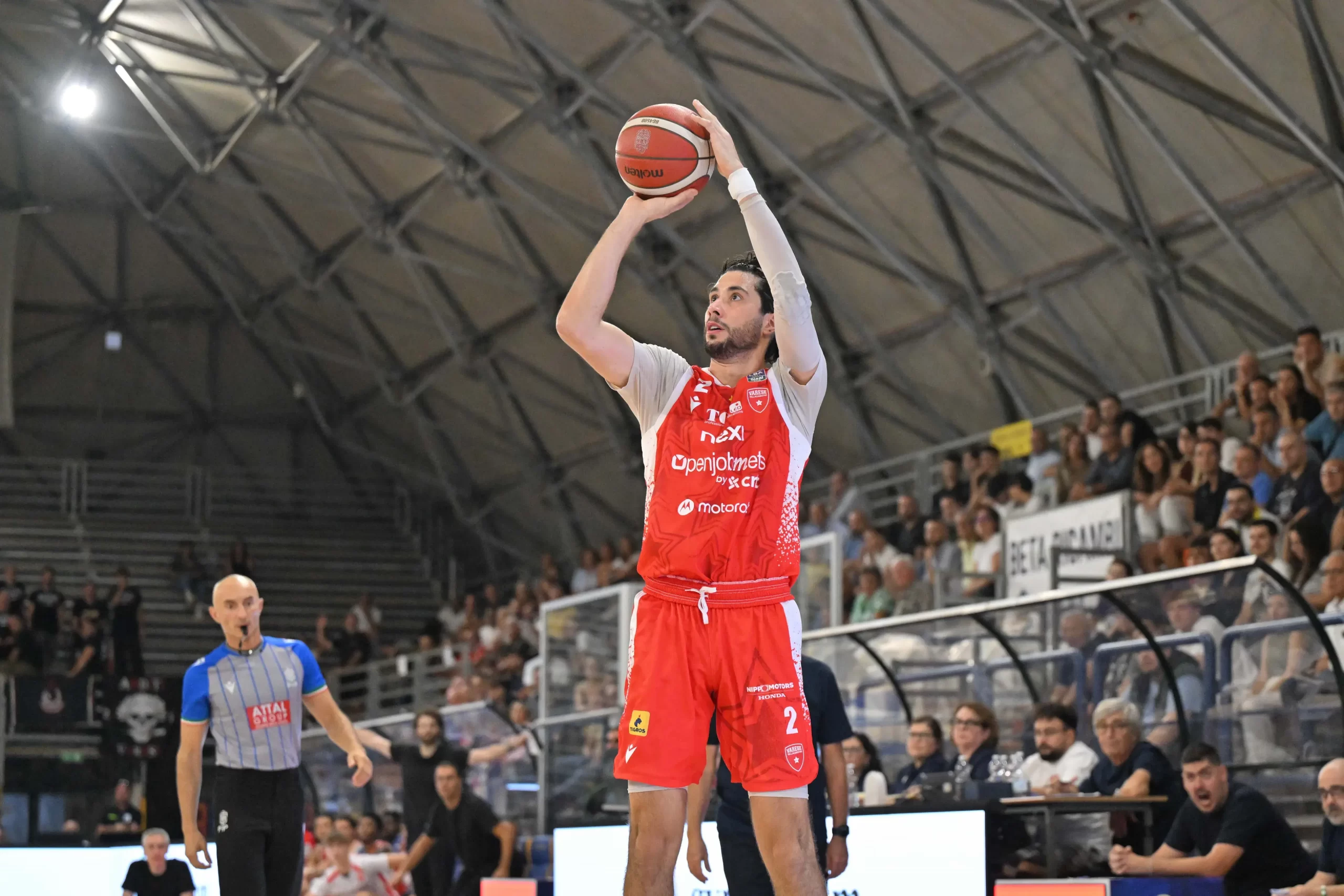 Varese Beats Trieste 85-84 Following Della Valle Free Throw