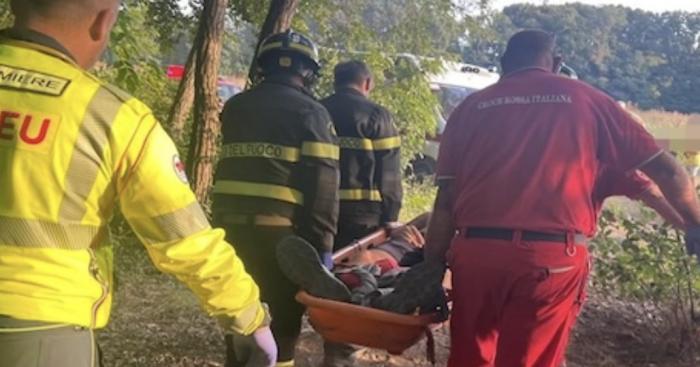Runner cade in un sentiero a Gallarate: recuperato dai vigili del fuoco
