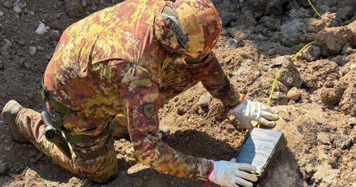 Bomba da mortaio riaffiora durante alcuni lavori ad Arcisate