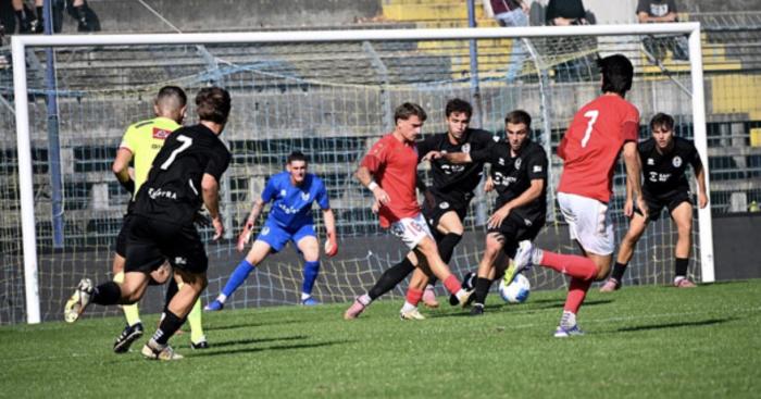 Il Varese cade a Crema: tre cross dalla destra condannano i biancorossi